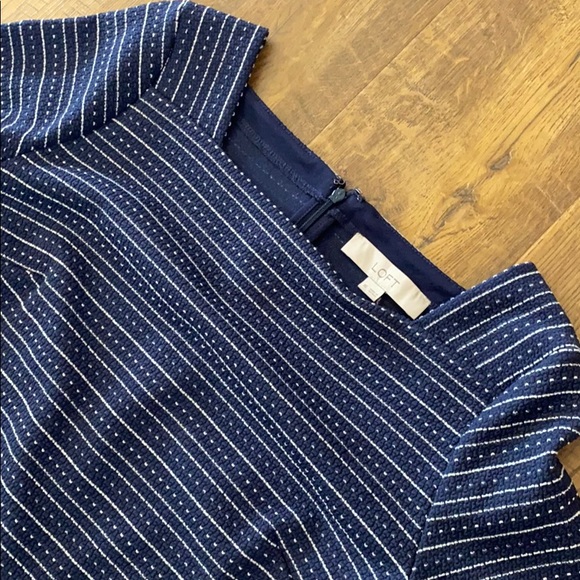 Loft Shift Dress - Picture 3 of 6